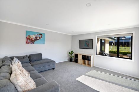 Photo of property in 48 Heathfield Drive, Mosgiel, 9024