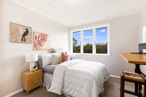 Photo of property in 11 King Crescent, Ranui, Porirua, 5024