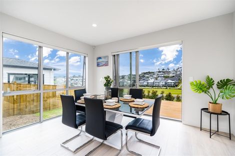 Photo of property in 106 Colonial Drive, Silverdale, 0932