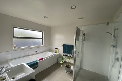 Photo of property in 24 Malbec Place, Rototuna, Hamilton, 3210