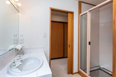 Photo of property in 255 Avonhead Road, Avonhead, Christchurch, 8042