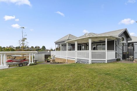 Photo of property in 1 Highgrove Place, Bethlehem, Tauranga, 3110