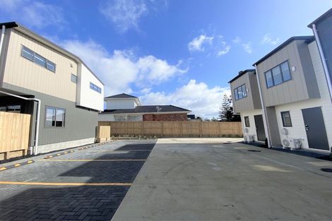 Photo of property in 1/39 Renata Crescent, Te Atatu Peninsula, Auckland, 0610