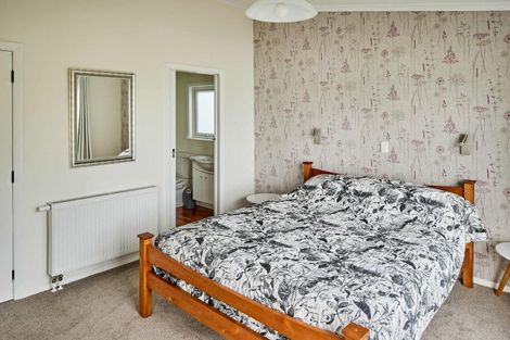 Photo of property in 13 Taumaru Avenue, Lowry Bay, Lower Hutt, 5013