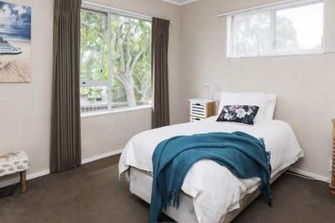 Photo of property in 1/17 Liam Place, Half Moon Bay, Auckland, 2012