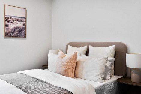 Photo of property in 60d Seymour Road, Sunnyvale, Auckland, 0612