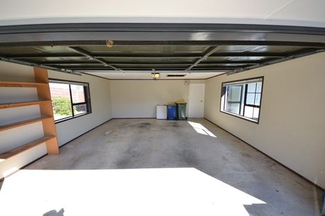 Photo of property in 2/42 Aberdeen Road, Campbells Bay, Auckland, 0620