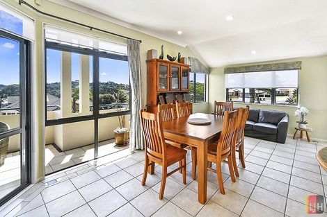 Photo of property in 11 Lamia Place, The Gardens, Auckland, 2105