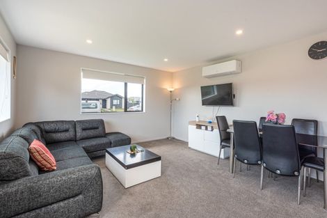 Photo of property in 160 Shillingford Boulevard, Rolleston, 7615