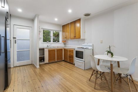 Photo of property in 1/420 Beach Road, Mairangi Bay, Auckland, 0630