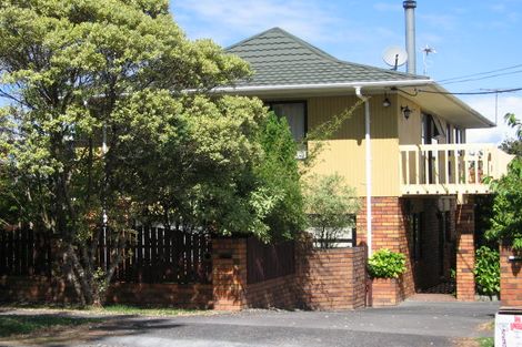 Photo of property in 2/272 Glenvar Road, Torbay, Auckland, 0630