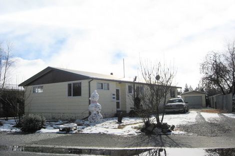 Photo of property in 14 Godley Street, Twizel, 7901