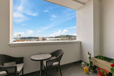 Photo of property in Stadium Garden Flats, 314/107 Thorndon Quay, Pipitea, Wellington, 6011