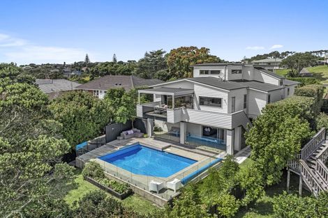 Photo of property in 17 Mayfair Crescent, Mairangi Bay, Auckland, 0630