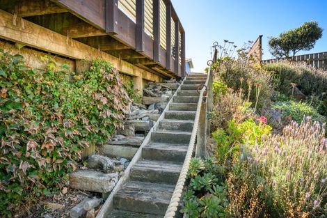 Photo of property in 17 Marine Parade South, Foxton Beach, Foxton, 4815