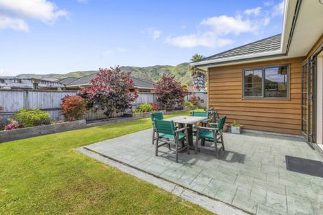 Photo of property in 2/32 Bauchop Road, Waterloo, Lower Hutt, 5011