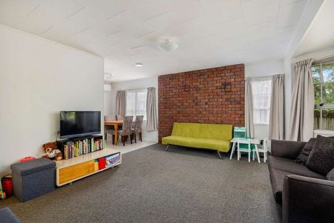 Photo of property in 86 Marlborough Avenue, Glenfield, Auckland, 0629