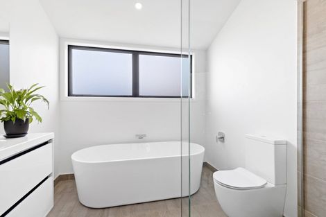 Photo of property in 25 Double Cone Road, Jacks Point, Queenstown, 9371