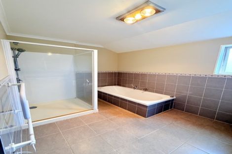 Photo of property in 2 Tavua Lane, Ranui, Auckland, 0612