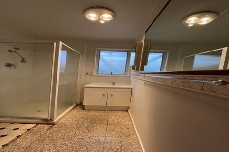 Photo of property in 32 Powrie Street, Glenfield, Auckland, 0629