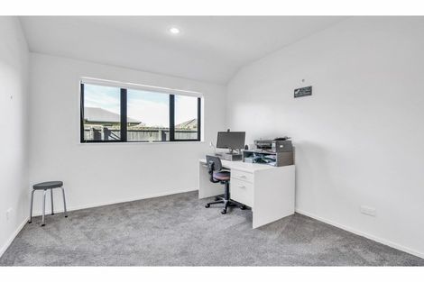 Photo of property in 9 Taiwhenua Street, Rangiora, 7400