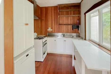 Photo of property in 38 Ribble Street, Island Bay, Wellington, 6023