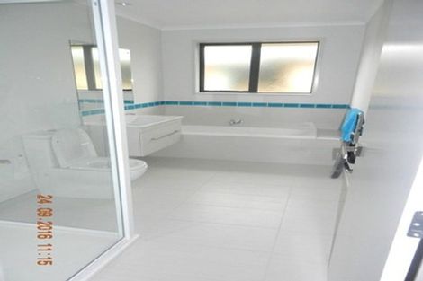 Photo of property in 3 Miami Place, One Tree Point, 0118