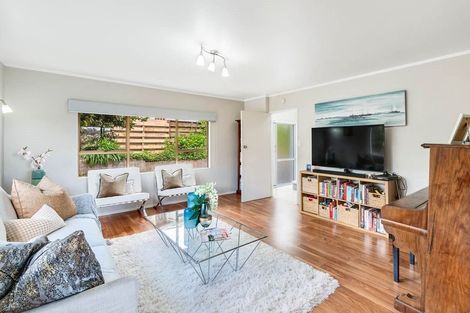 Photo of property in 1/14 Thelma Crescent, Torbay, Auckland, 0630