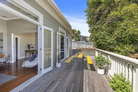 Photo of property in 4 Dawson Street, Berhampore, Wellington, 6023