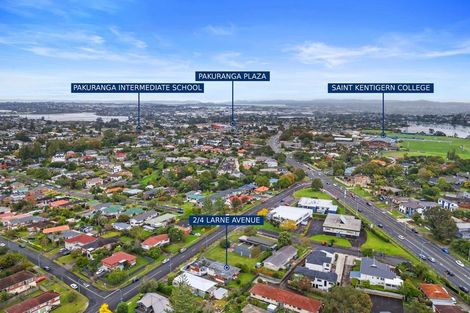 Photo of property in 2/4 Larne Avenue, Pakuranga Heights, Auckland, 2010