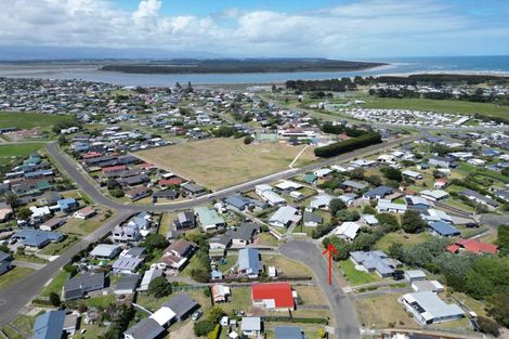 Photo of property in 6 Harrod Avenue, Foxton Beach, Foxton, 4815