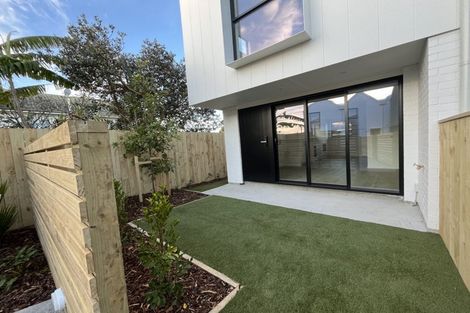 Photo of property in 12/39 Pakuranga Road, Pakuranga, Auckland, 2010