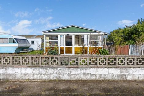 Photo of property in 1 Blake Street, Waitara, 4320