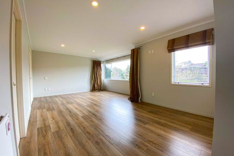 Photo of property in 4 Sailfish Drive, West Harbour, Auckland, 0618