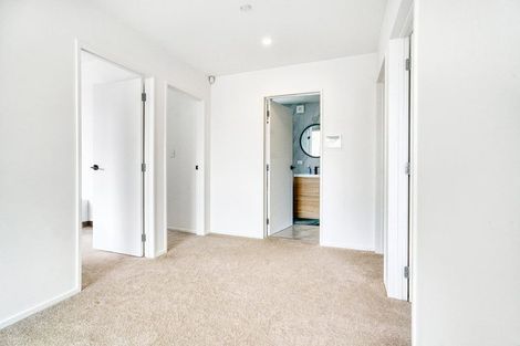 Photo of property in 152b Luckens Road, West Harbour, Auckland, 0618