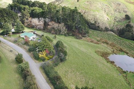 Photo of property in 688 Rotohiwi Road, Flemington, Waipukurau, 4282