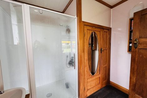 Photo of property in 64 Limbrick Street, Terrace End, Palmerston North, 4410