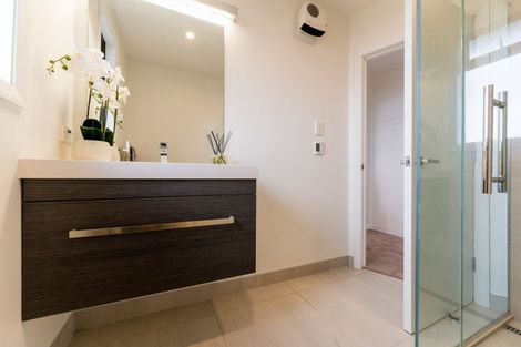 Photo of property in 51 Isadore Road, Saint Clair, Dunedin, 9012