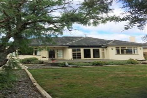 Photo of property in 584 Queen Street East, Levin, 5510