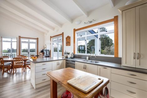 Photo of property in 151 Hickman Road, Urenui, 4375