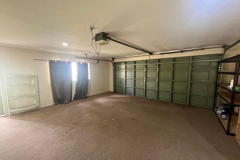 Photo of property in 2 Greenberry Drive, Ranui, Auckland, 0612