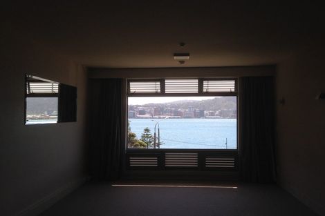 Photo of property in The Capital, 370 Oriental Parade, Oriental Bay, Wellington, 6011