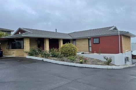 Photo of property in 19 Reynard Terrace, Conifer Grove, Takanini, 2112