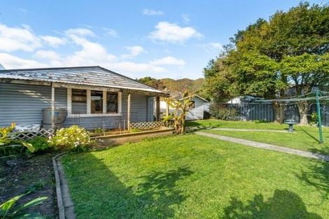 Photo of property in 81 Bell Road, Waiwhetu, Lower Hutt, 5010