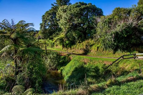 Photo of property in 3 Vancouver Place, Marfell, New Plymouth, 4310