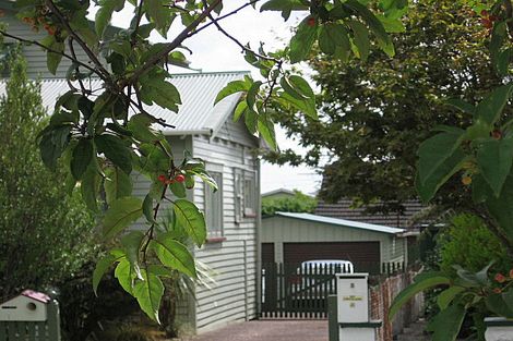 Photo of property in 7 Baldwin Avenue, Mount Albert, Auckland, 1025