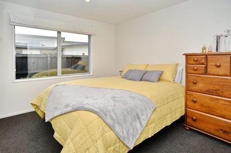 Photo of property in 14 Kempton Place, Rangiora, 7400