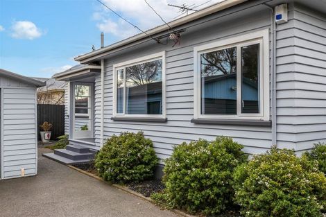 Photo of property in 187 Centaurus Road, Saint Martins, Christchurch, 8022