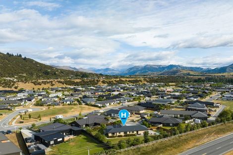 Photo of property in 13 Kingfisher Crescent, Albert Town, Wanaka, 9305