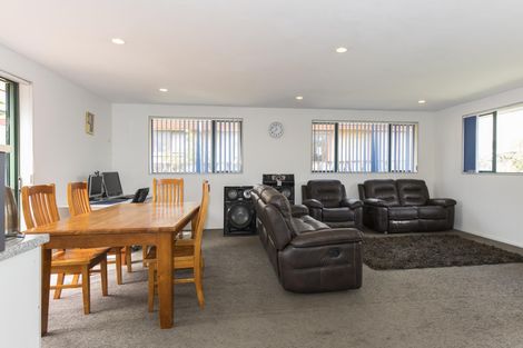 Photo of property in 25 Tilberg Street, Favona, Auckland, 2024